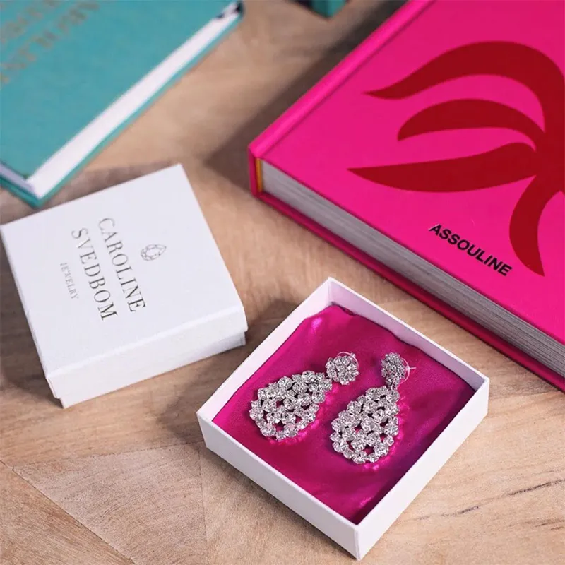 caroline-svedbom-hanna-earrings-crystal