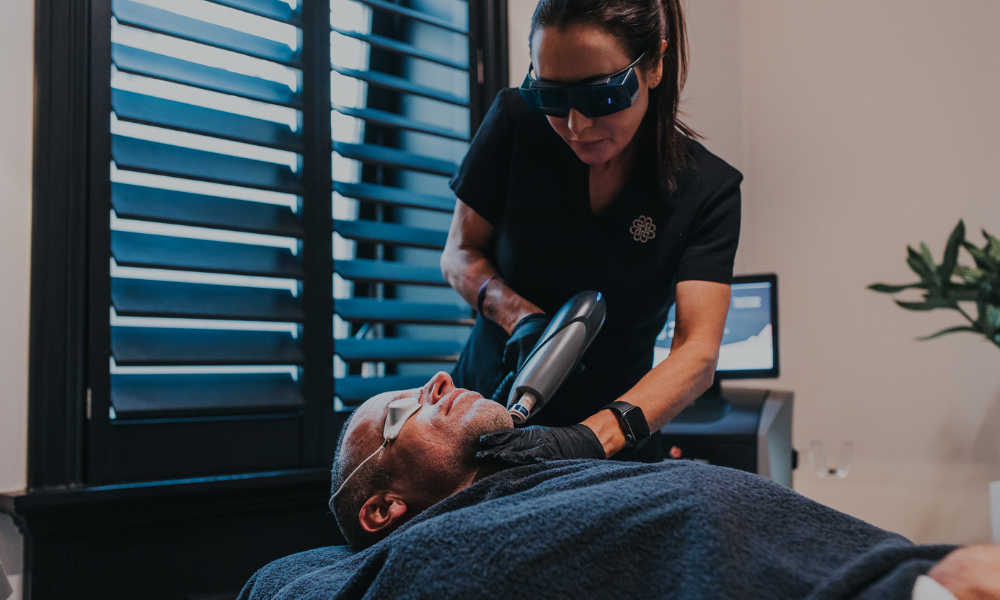 Ta hudpleien til et nytt nivå med laserbehandling